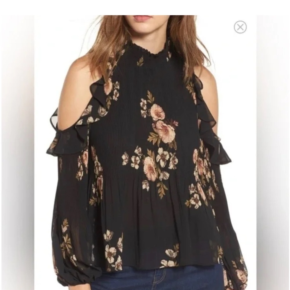 Astr Shae Black Floral fall like ruffle Cold Shoulder Blouse